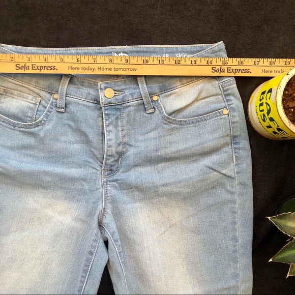 New Directions Skinny Capris - Picture 12 of 16